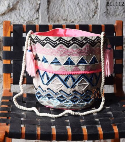 Aztec embroidered bucket bag with pink pom-pom trim and rope strap, handmade – BUI112
